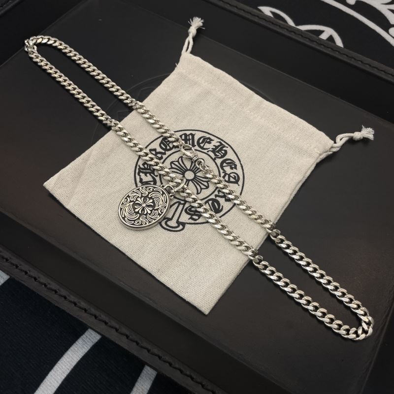 Ch*0me He**ts necklaces